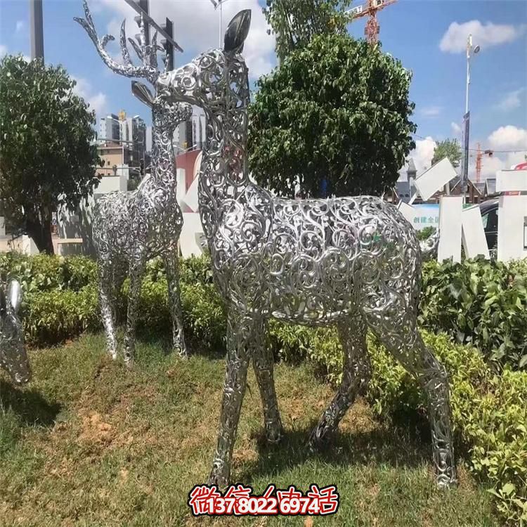 LED梅花鹿雕塑照明，景觀照明設(shè)計體驗