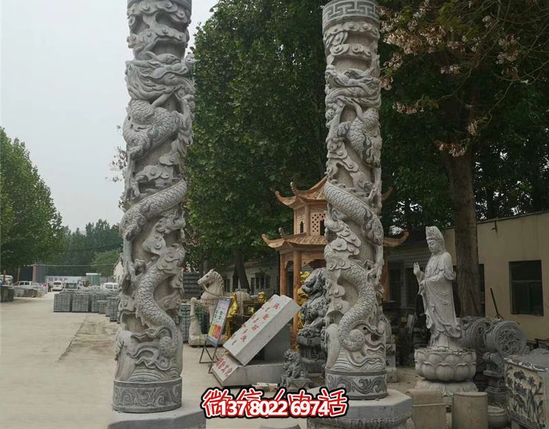 龍柱石雕，裝點(diǎn)寺廟門前