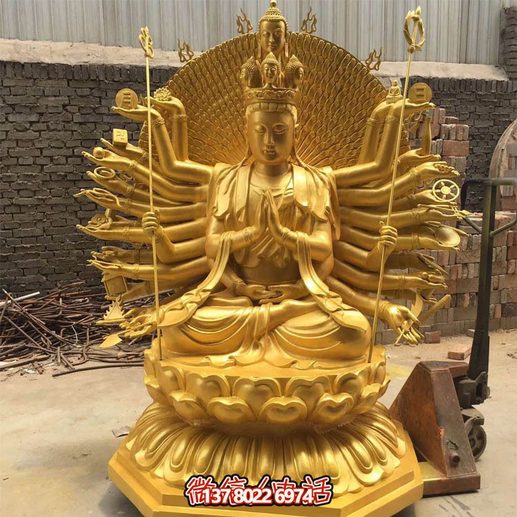 貼金千手觀音雕塑，精美裝飾大型寺廟