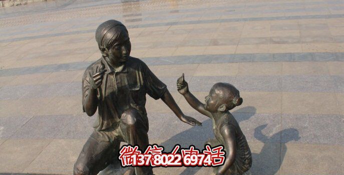 母女銅雕一次游覽公園、參與游戲、體驗雕塑的絕佳體驗