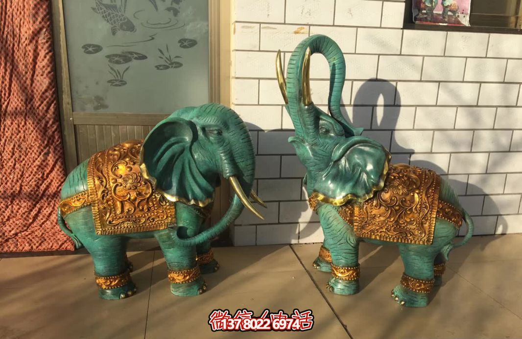 玻璃鋼大象彩繪雕塑，裝點(diǎn)室內(nèi)創(chuàng)意庭院