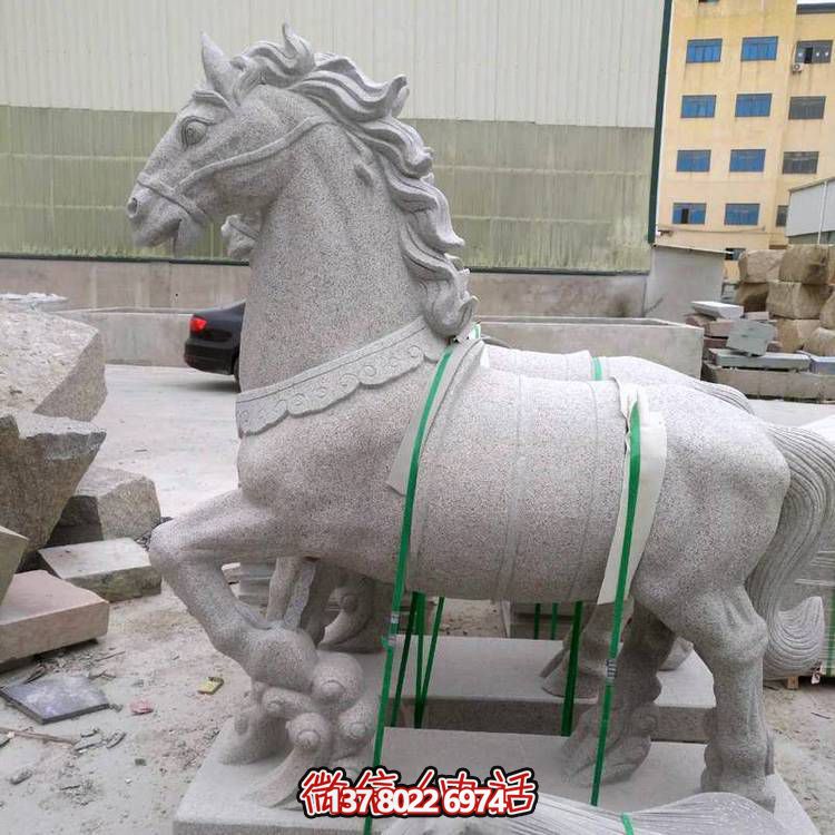 主題砂巖雕刻馬擺件，點綴園林廣場美景