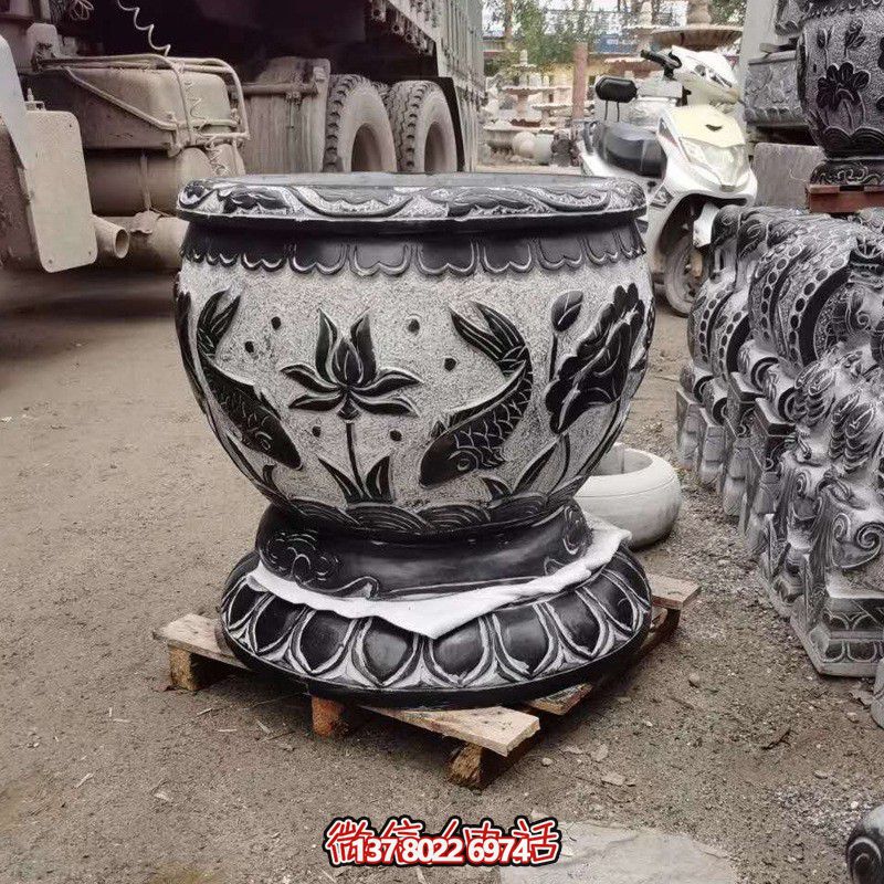 雅致雙魚石雕花盆，為您的庭院增添藝術(shù)氣息