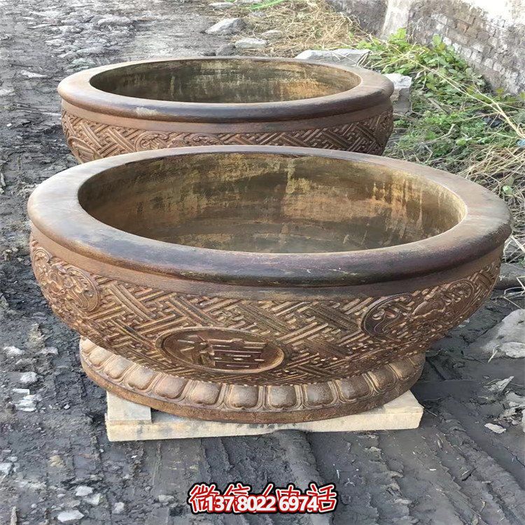 古典庭院魚缸，享受傳統(tǒng)文化的視覺盛宴