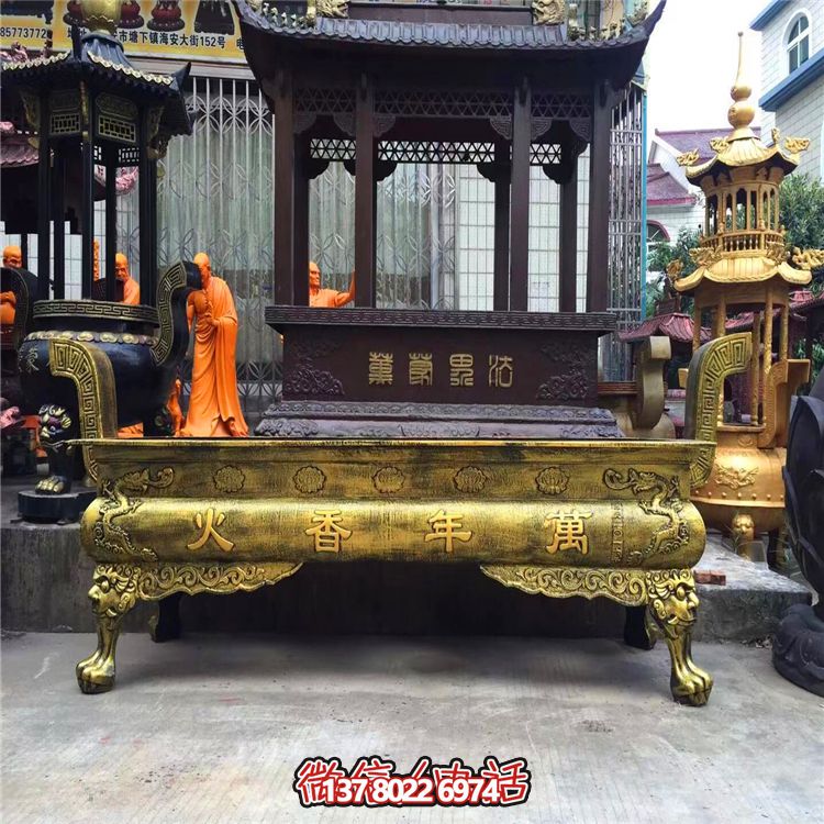 大型純銅鎏金香爐雕塑，為景觀寺廟增添靈性美感
