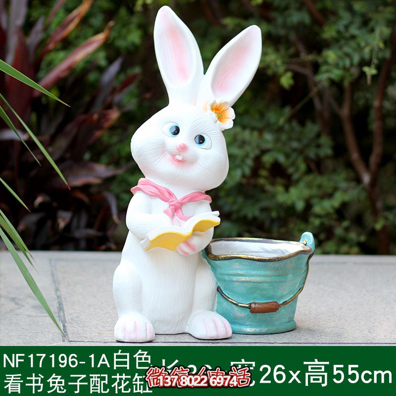 玻璃鋼兔子雕塑，為公園增色