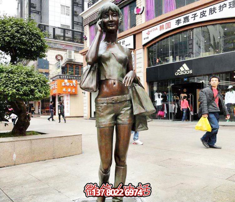 精美銅雕女孩雕塑——帶你暢游街頭，體驗夢幻快樂時光