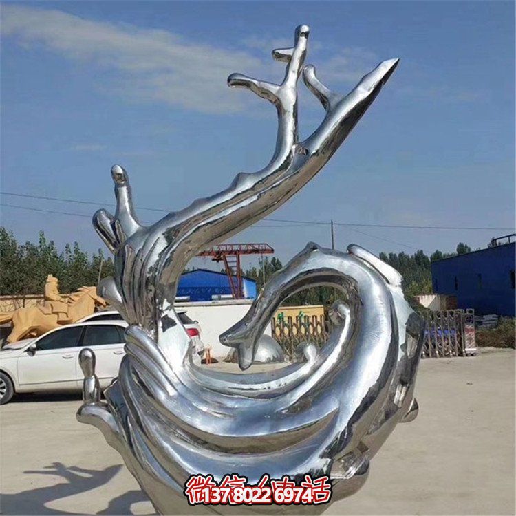 不銹鋼鏡面雕塑，為戶外廣場(chǎng)增添海浪般的浪花氣息