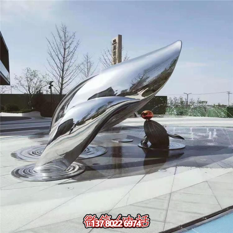 現(xiàn)代不銹鋼大型創(chuàng)意景觀雕塑，美化城市廣場