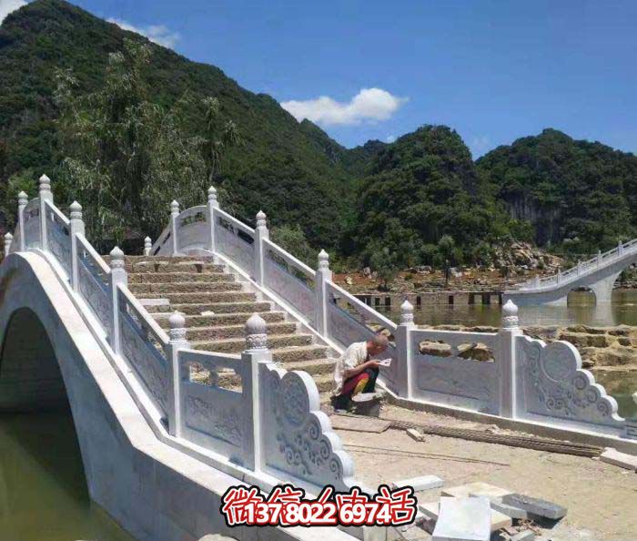 石拱橋，精美漢白玉欄桿，美景美景