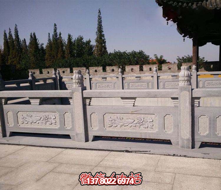 精美青石雕刻欄桿，為您的景區(qū)水池添彩
