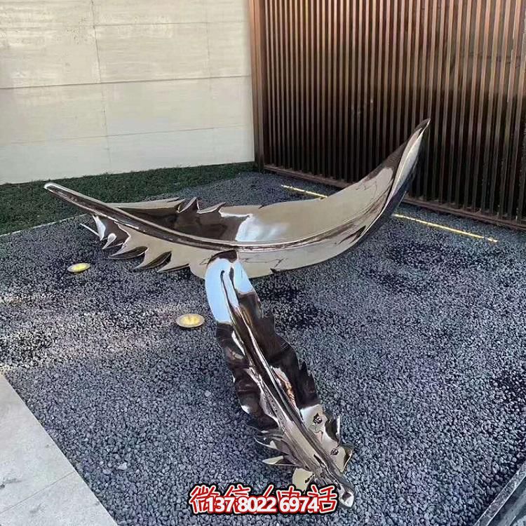 不銹鋼羽毛擺件鏡面裝飾，點(diǎn)亮戶外公園