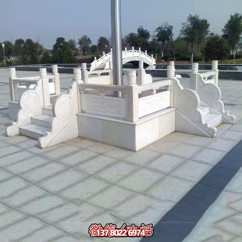 漢白玉升旗臺(tái)，喚醒城市雕塑美學(xué)