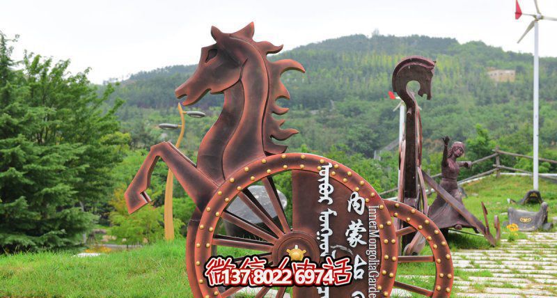 紫銅風(fēng)情景區(qū)——雕塑與馬車的自然融合 紫銅風(fēng)情景區(qū)——雕塑與馬車的自然融合