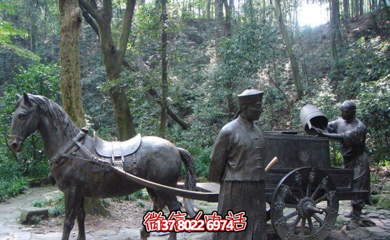 仿古青銅馬車(chē)雕塑，為景區(qū)商業(yè)街增添古典風(fēng)情
