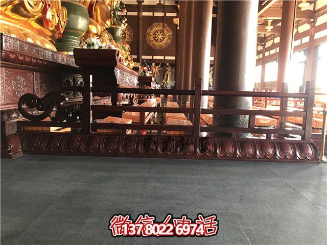 鑄銅欄桿——現(xiàn)代簡約風格，兼具實用性和藝術美感