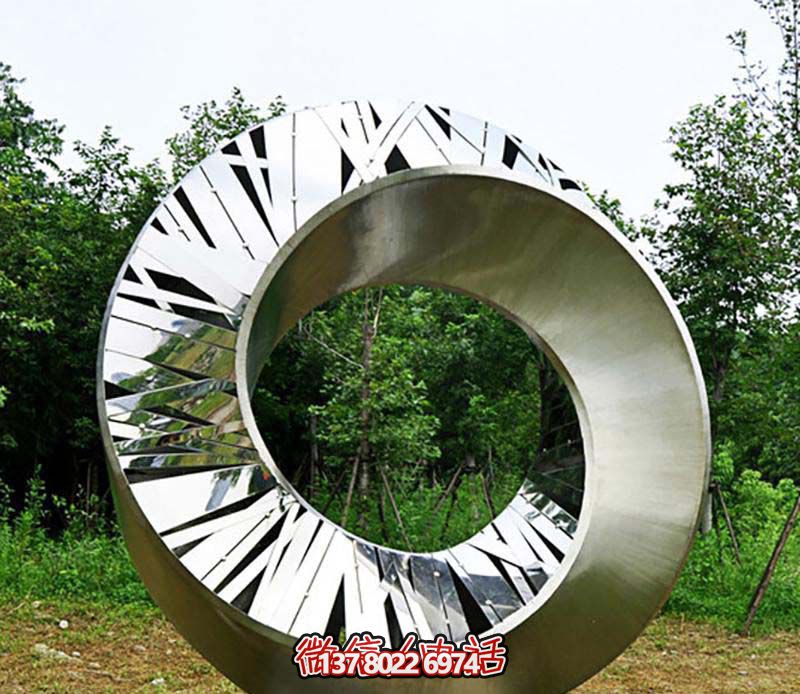 戶外草坪不銹鋼鏤空創(chuàng)意個性圓環(huán)雕塑 戶外草坪不銹鋼鏤空創(chuàng)意個性圓環(huán)雕塑