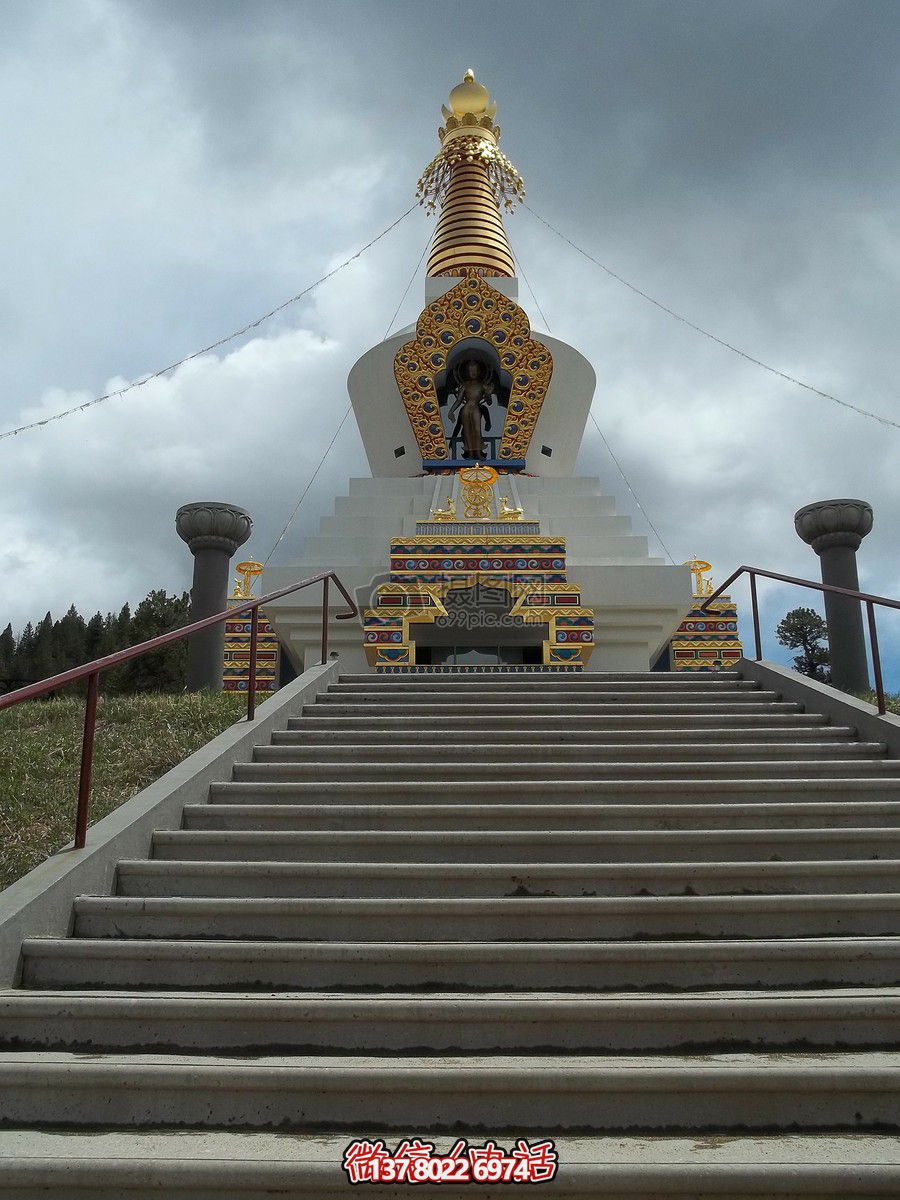 西藏景區(qū)大理石藏佛舍利塔建筑 西藏景區(qū)大理石藏佛舍利塔建筑